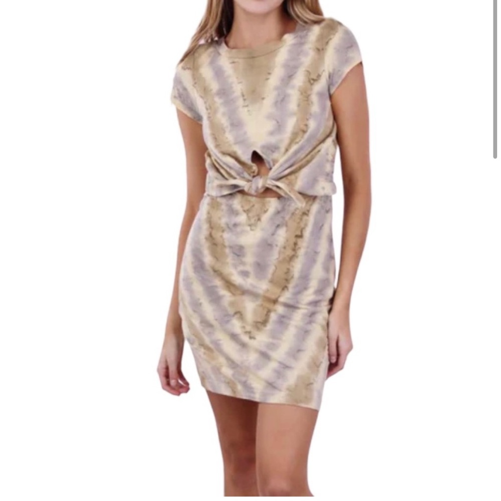 NWOT Tie Die x Dress with cur out mid section.